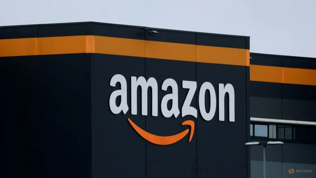 Amazon Beats Cloud Estimates on AI Surge, Shares Jump 5% After Hours