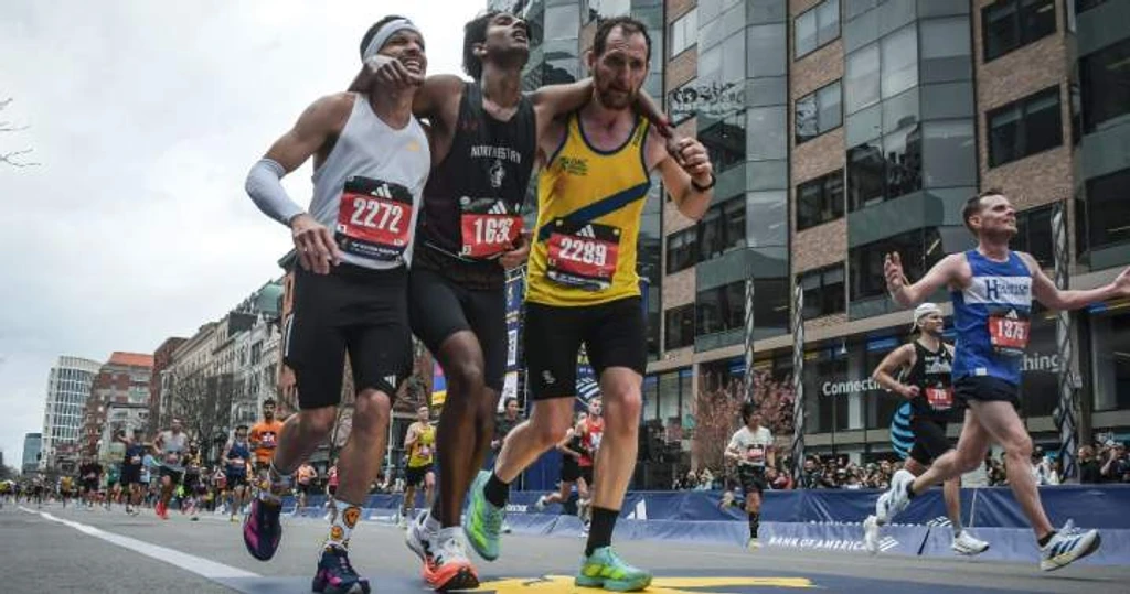 Boston Marathon: Runners Unite to Help Collapsed Competitor Finish