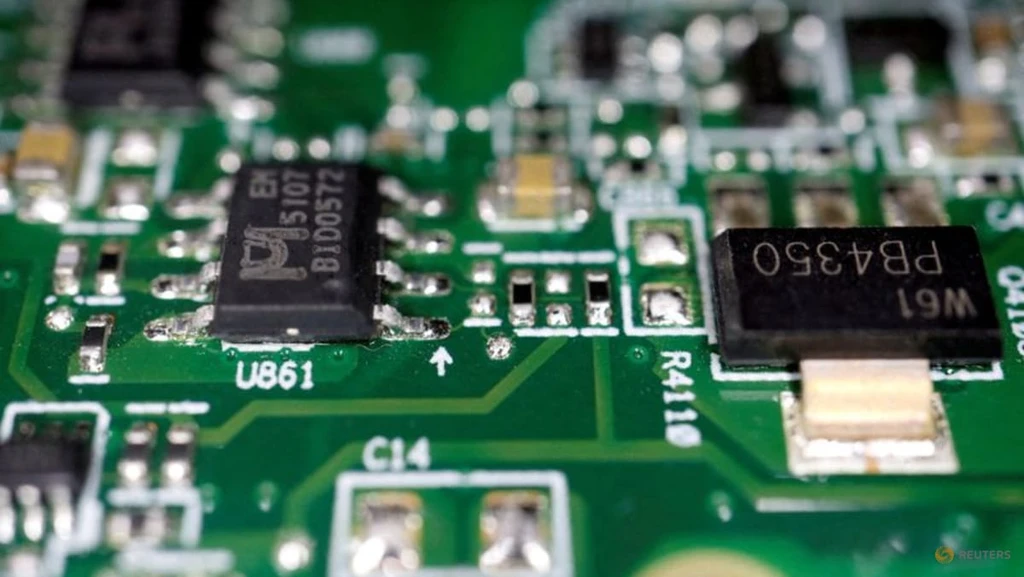 AI Demand to Strain Storage Chip Supplies Through 2030, Executive Warns