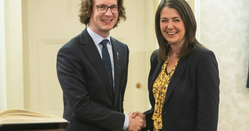 Alberta to Introduce Lawsuits Against Sharing Deepfake Intimate Images