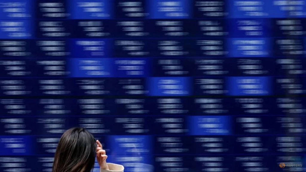 Asian Markets Retreat as Apple Price Hikes Impact Investor Sentiment