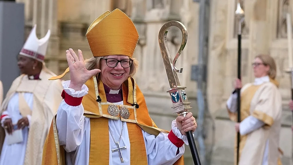 Sarah Mullally Enthroned as First Female Archbishop of Canterbury