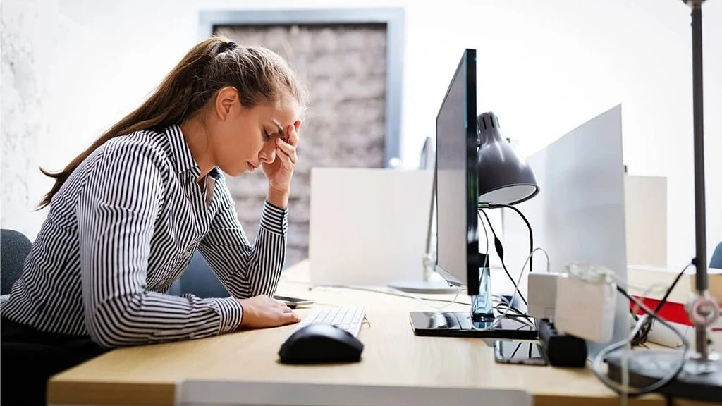 AI 'Brain Fry': New Study Reveals Mental Fatigue From Chatbots