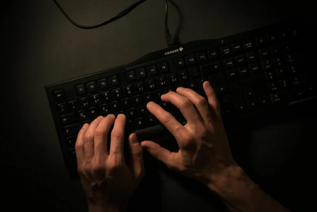 AI Speeds Up Quantum Threat to Crypto, Experts Warn