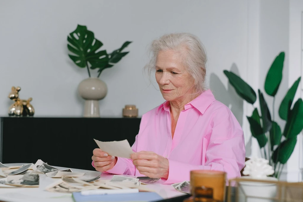 The Quietest Loss of Aging: Outliving the People Who Knew You Young