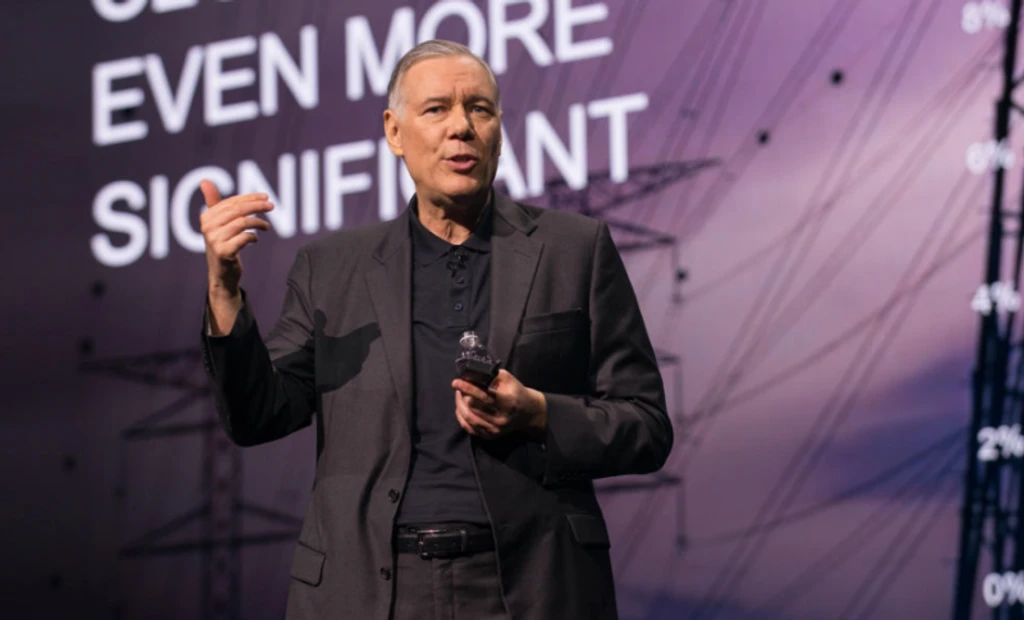 Applied Materials Lifts Outlook on Soaring AI Chip Demand