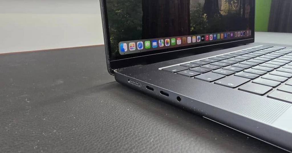 Apple Hikes MacBook and iPad Prices Due to AI-Driven Memory Cost Surge