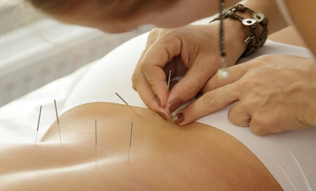 Acupuncture Therapies Ranked for Cancer Insomnia Relief