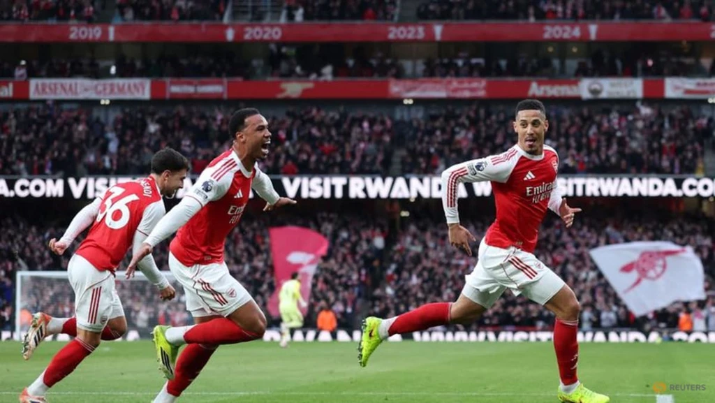 Arsenal Secures Crucial Win, Manchester United Climbs to Third in Premier League