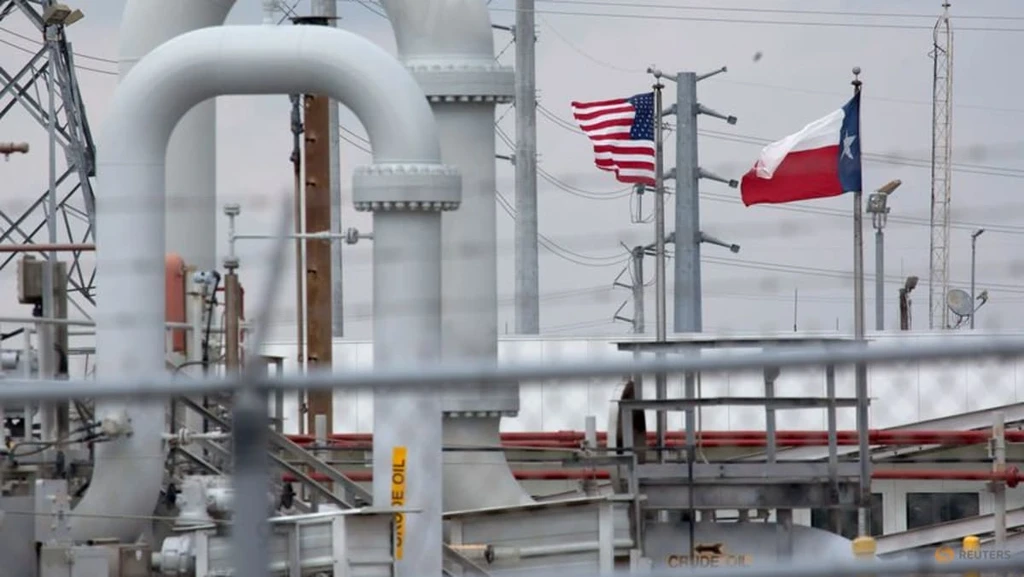 US Energy Policy Clashes with Global Oil Crisis