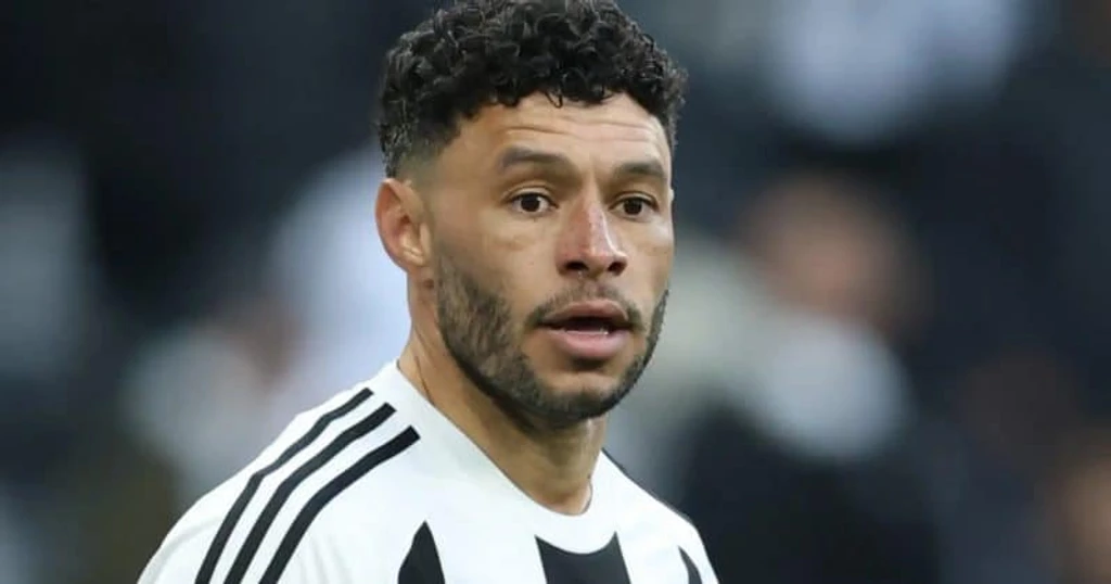 Oxlade-Chamberlain Signs One-Year Extension With Celtic