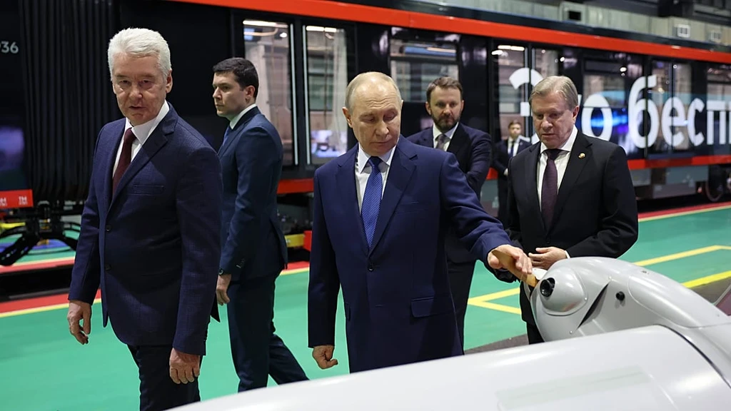 Portugal Probes Export Surge to Russia's Neighbors Amid Sanctions Concerns