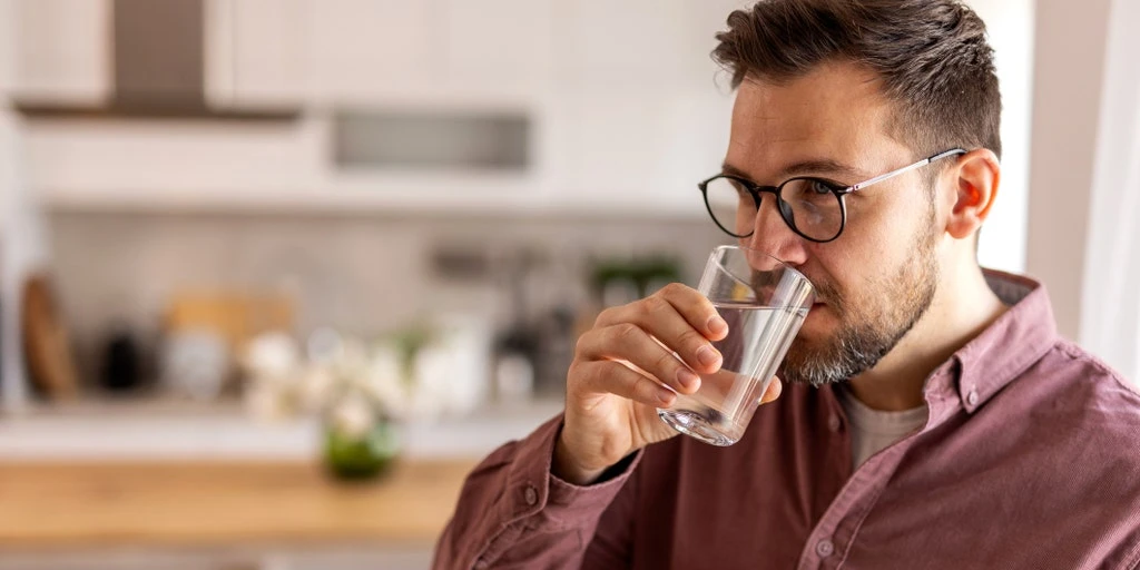 Alkaline Water: Miracle or Myth? Experts Weigh In