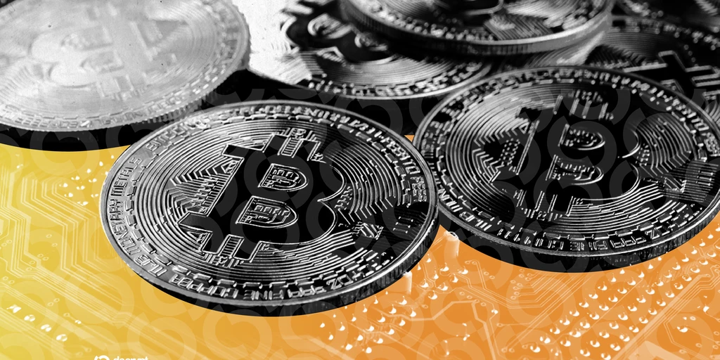 Bitcoin Faces Key Resistance Levels at $78K and $83K, Schwab Analyst Warns