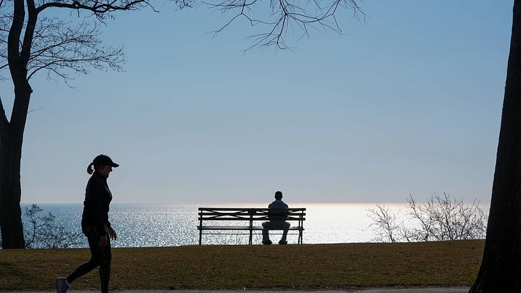 Cornell Study: Feeling Lonely Poses Greater Health Risk Than Being Alone
