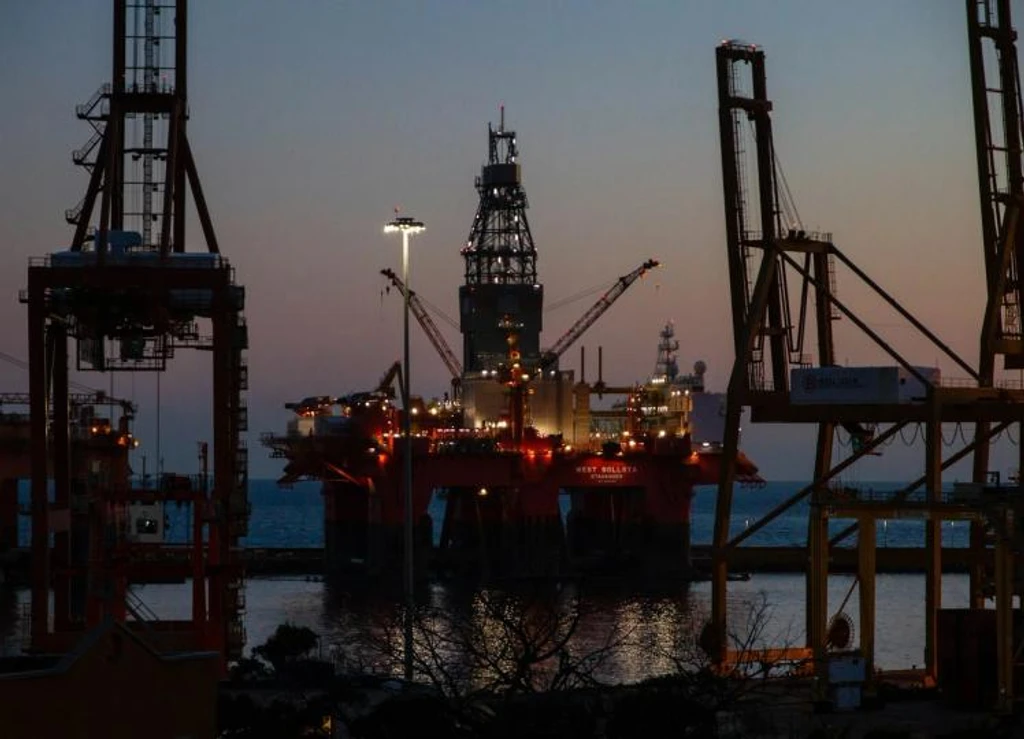 $100 Oil: Bitcoin Network's Real Risk Isn't Mining Costs