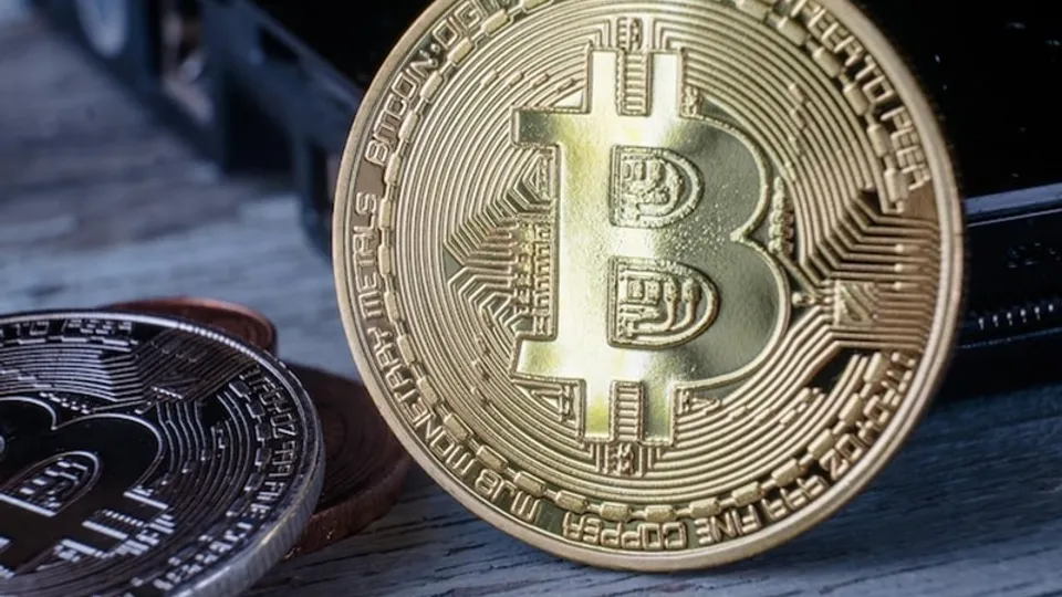 Bitcoin Options: Panic Subsides, But Traders Stay Wary