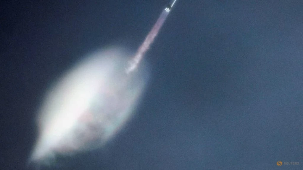 Blue Origin Achieves Historic Reusable Rocket Booster Landing