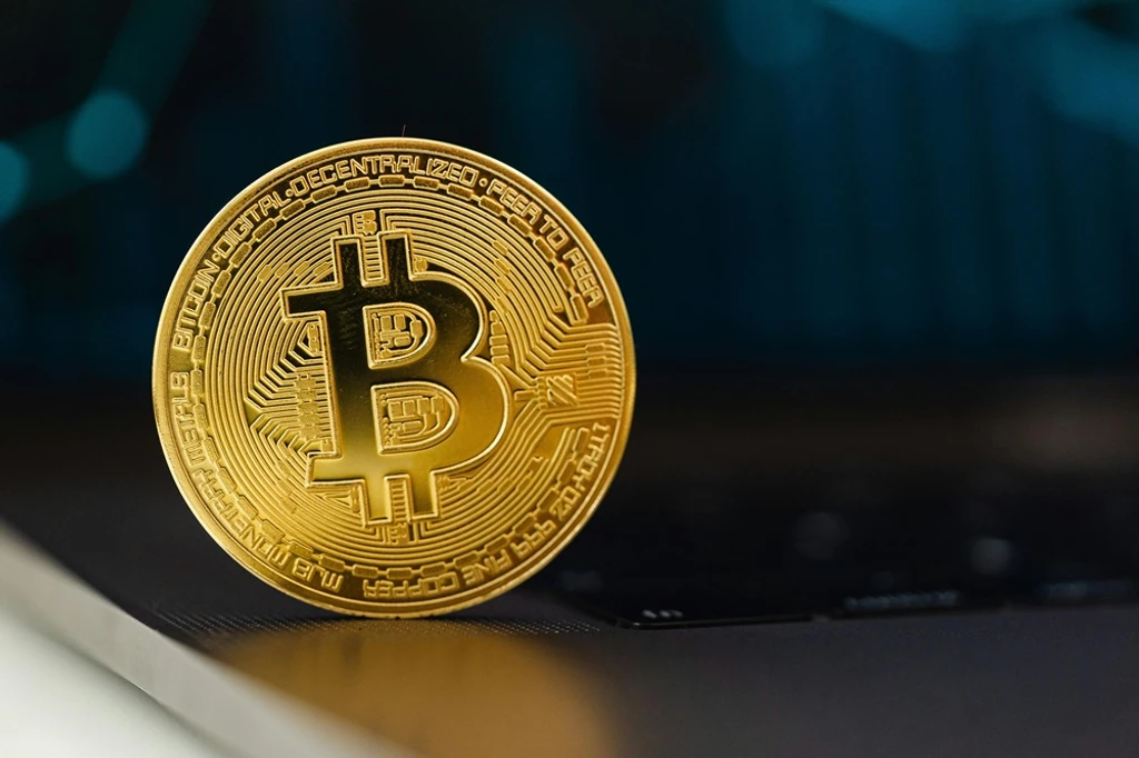 Bitcoin Power Law Model Suggests Potential Floor at $42,800