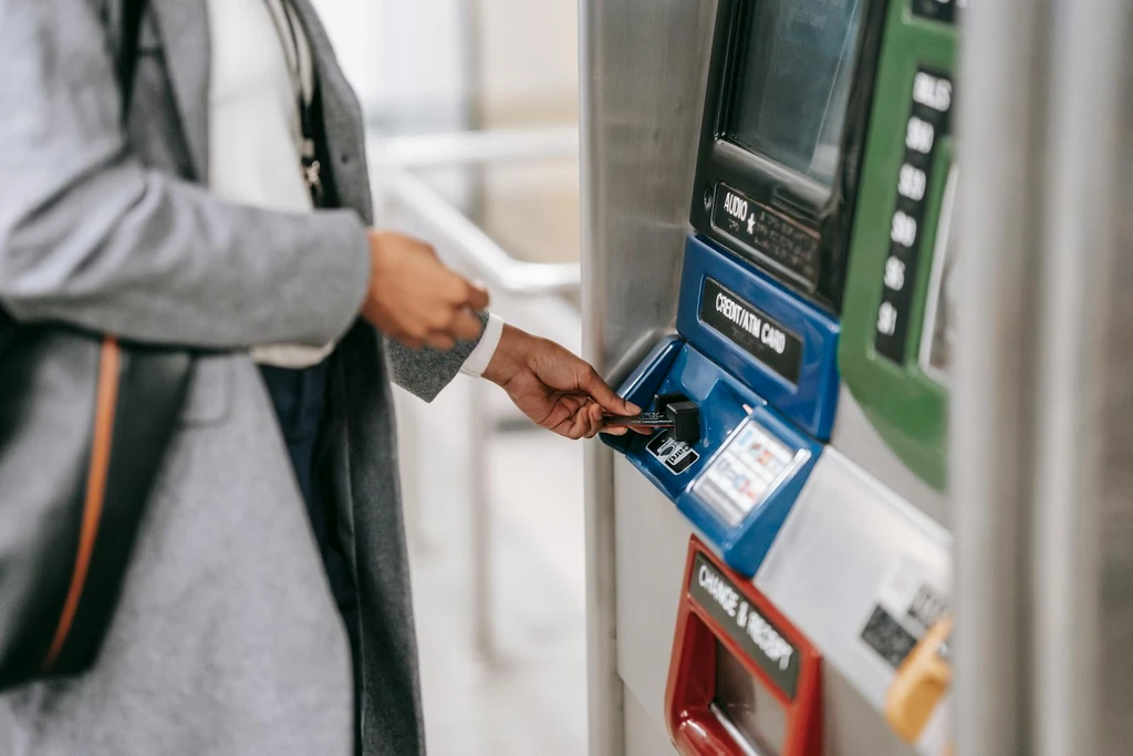 Brazil's Pix Dominates Global Payments, Surpassing Visa and Mastercard