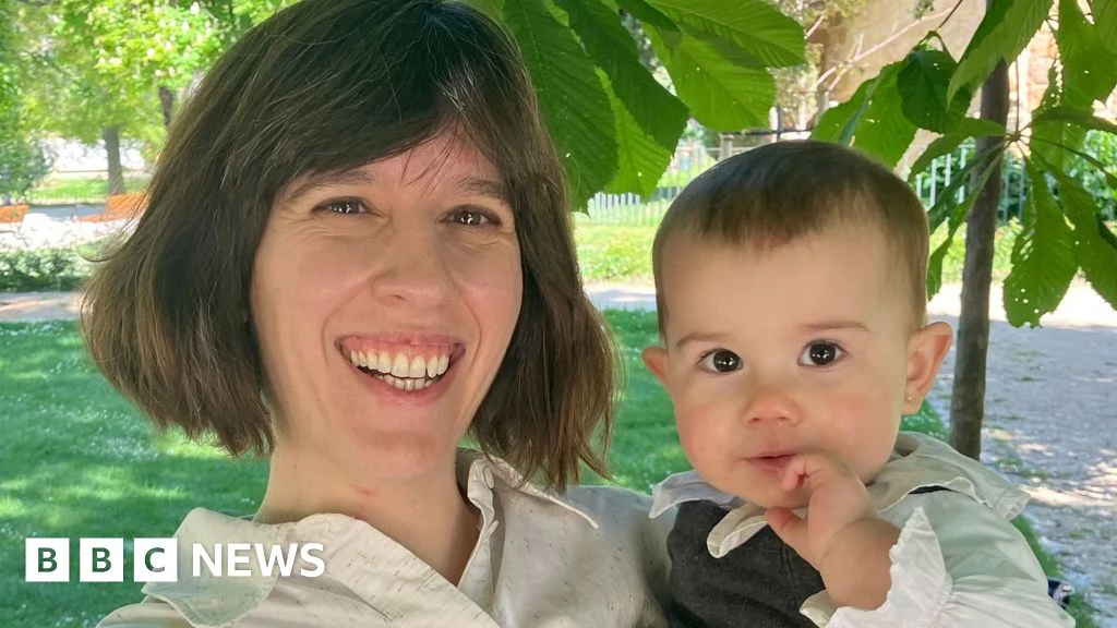 Pregnancy Reshapes Mothers' Brains, Study Finds