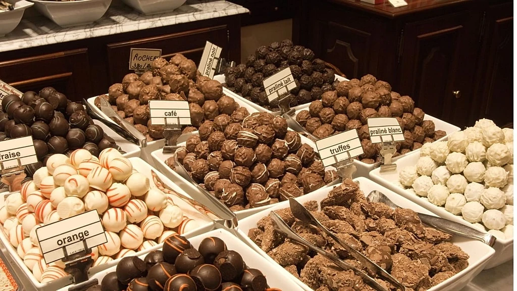 Dark Chocolate’s Health Secrets: Science Behind Cocoa’s Cardiovascular Edge