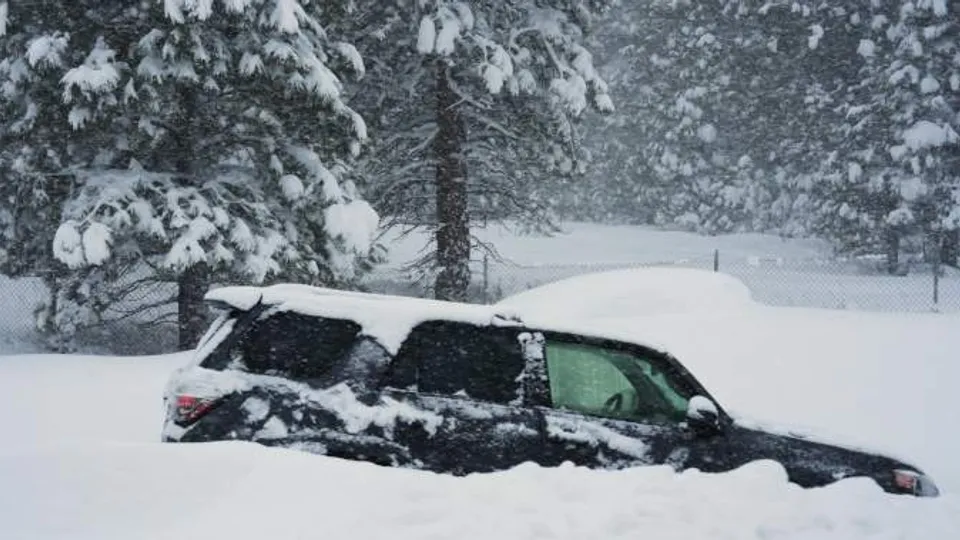 California Avalanche Traps Six Skiers; Ten Others Missing Amid Blizzard