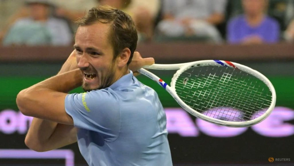 Medvedev Defeats Alcaraz, Sets Up Indian Wells Final Against Sinner