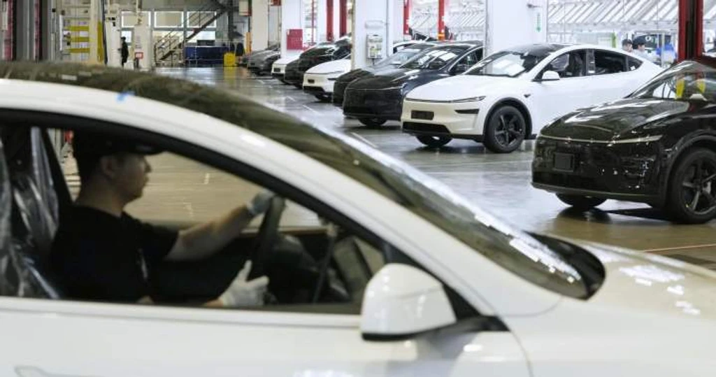 Chinese EVs Arrive in Canada Amid Privacy and Security Warnings