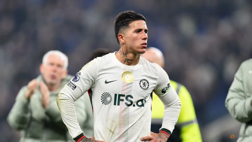 Chelsea Suspend Record Signing Fernandez After Future Comments