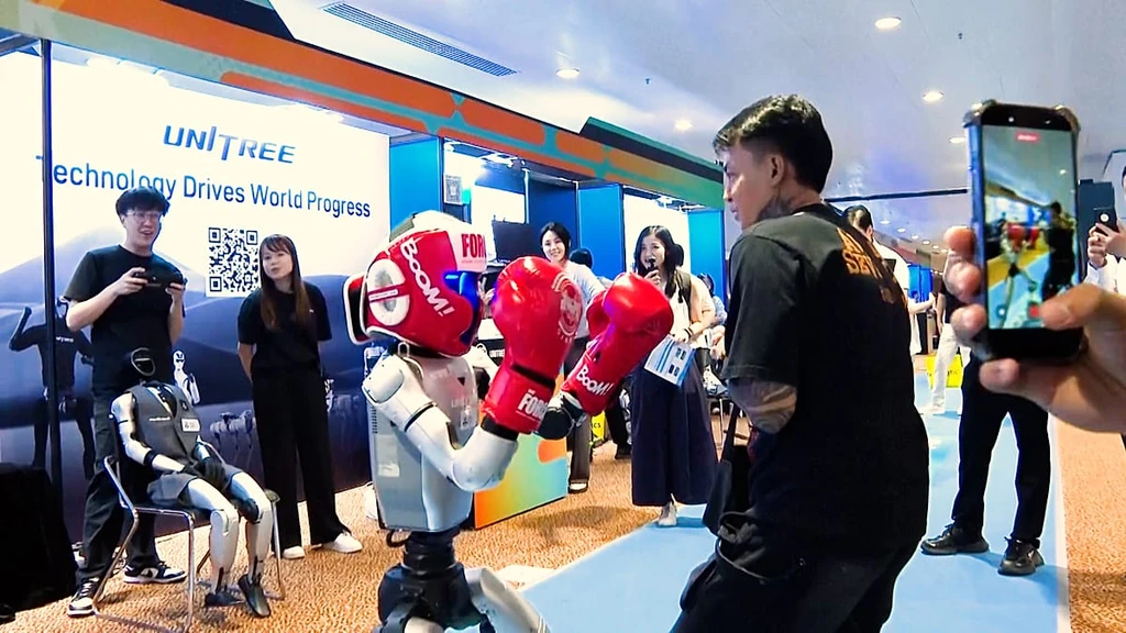 China Unveils Next-Gen Humanoid Robots with AI and Synthetic Skin