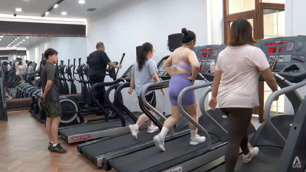 China's Weight-Loss Camps Draw International Participants Amid Obesity Crisis