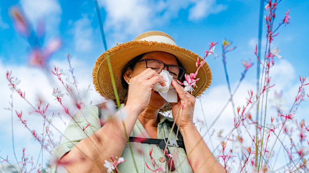 How Climate Change Worsens Your Allergies
