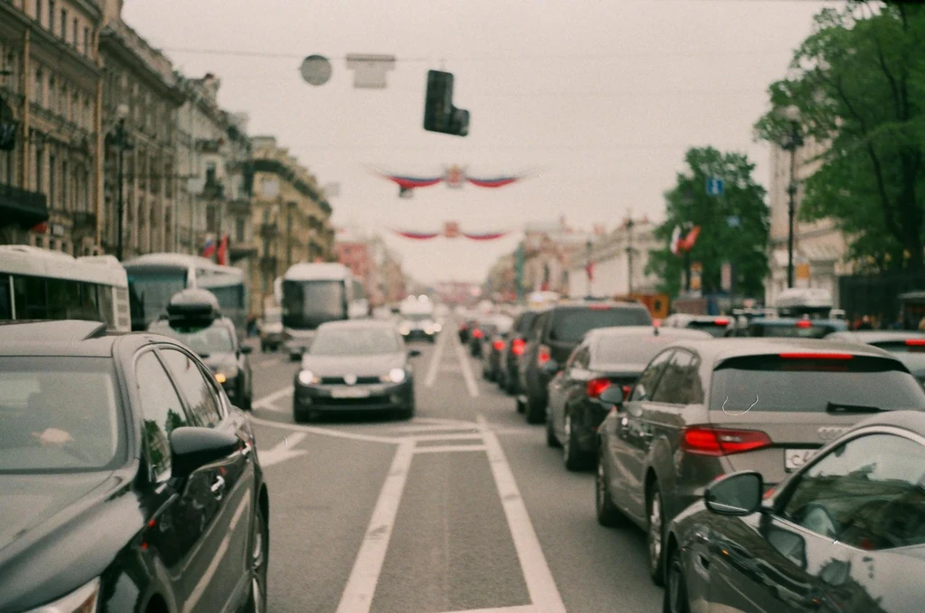 Calm in Crisis, Chaos in Daily Life: Understanding the 'Catastrophe Calibration'
