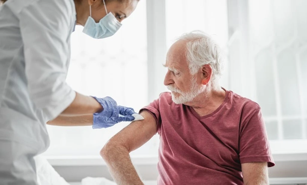 COVID-19 Vaccine Cuts Heart Attack Risk 38% in Older Veterans, Study Finds