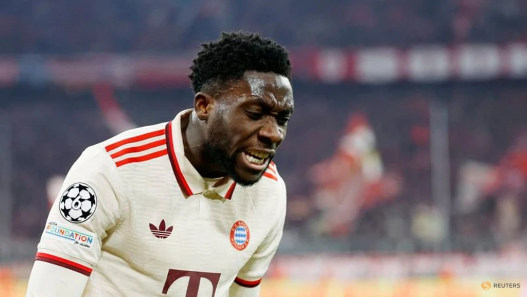 Alphonso Davies Hamstring Injury Threatens Canada's World Cup Campaign