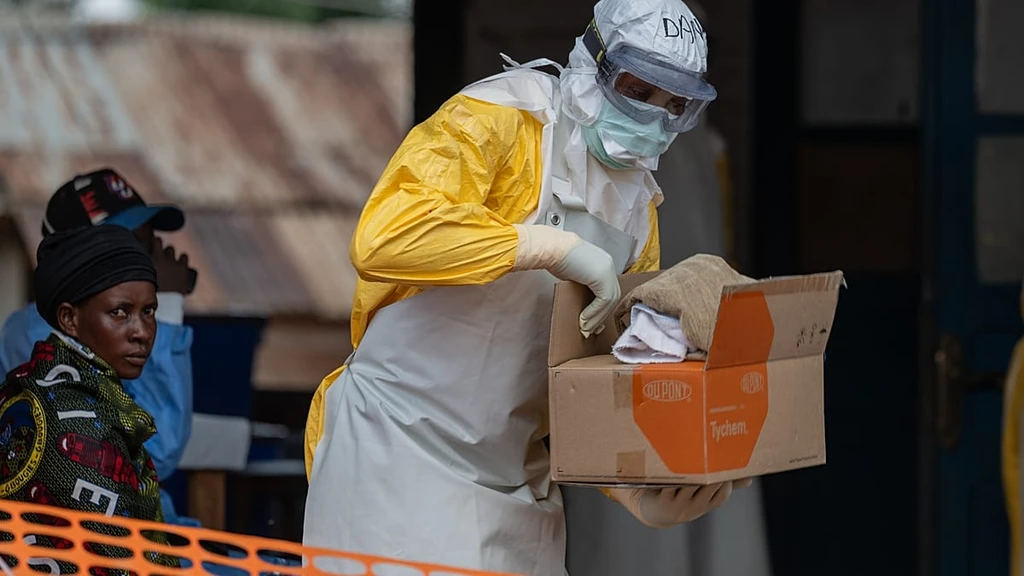 Ebola Cases Surge Over 400 in Central Africa, Fears of Major Epidemic Grow