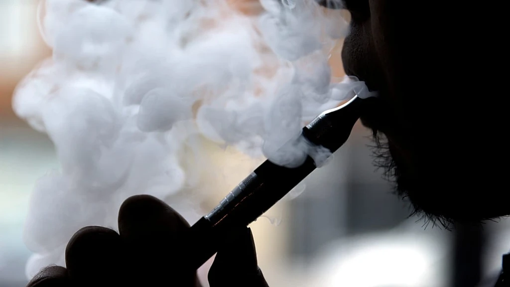 E-Cigarettes Outperform Gums, Patches in Quitting Smoking