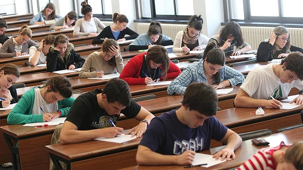 AI Reshapes University Assessments in Spain Amid Cheating Concerns