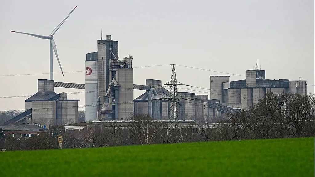 EU Plans Energy Price Relief for Key Industries