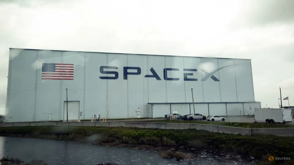 SpaceX Courts Wall Street Ahead of Historic $75 Billion IPO