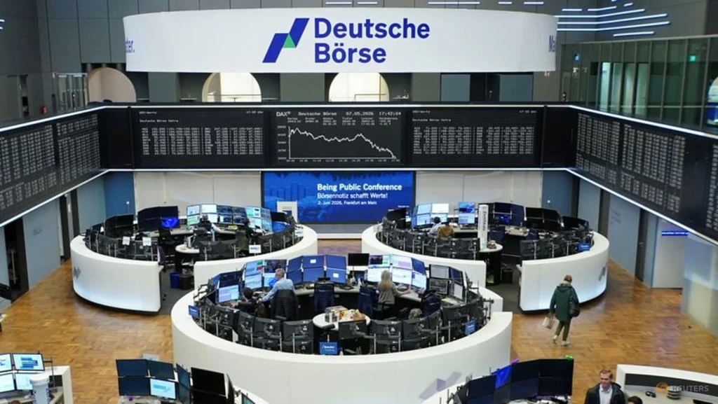 European Stocks Slide, Oil Surges After U.S. Strikes Iran