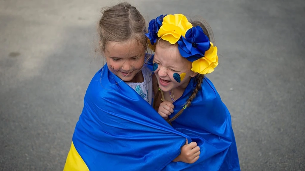 EU Sanctions 16 Russians Over Forced Deportation of Ukrainian Children