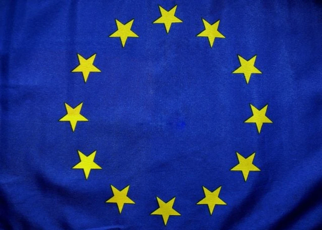 EU Reaches Provisional Deal to Cut US Tariffs Ahead of Trump's Deadline