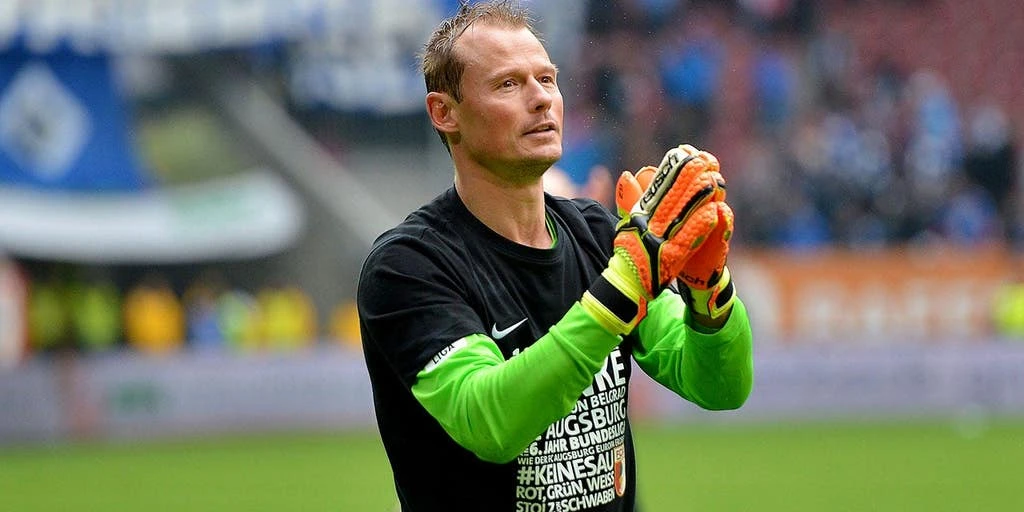 Former Arsenal Goalkeeper Alex Manninger Dies at 48 in Train Collision