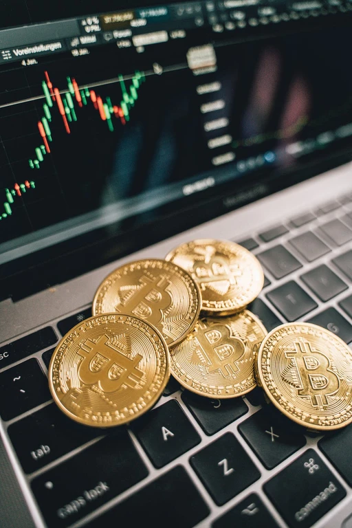 US Spot Bitcoin ETFs See $1.79 Billion Weekly Net Outflows