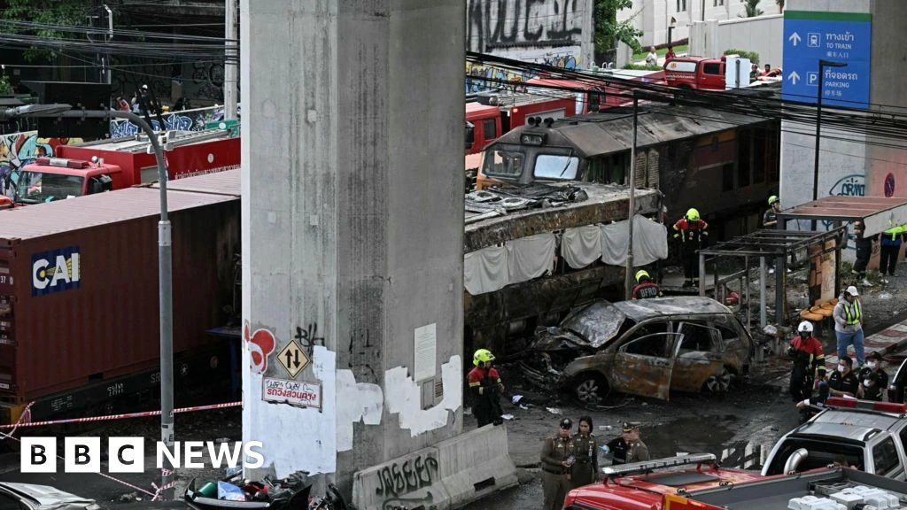Freight Train Collision With Bus Kills Eight in Bangkok