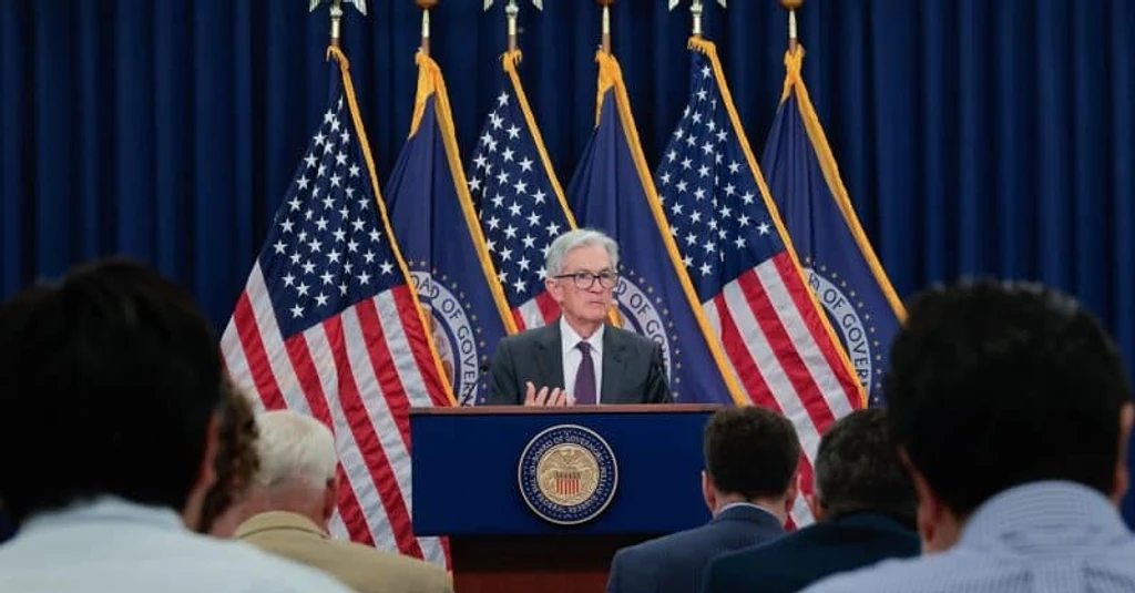 Fed Rate Cuts Pushed to Late 2026 Amid Iran Conflict Inflation Fears