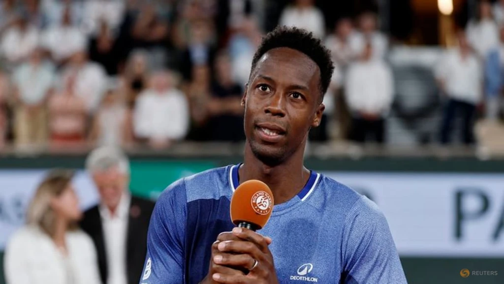 Monfils Bids Emotional Farewell to Roland Garros After Five-Set Thriller