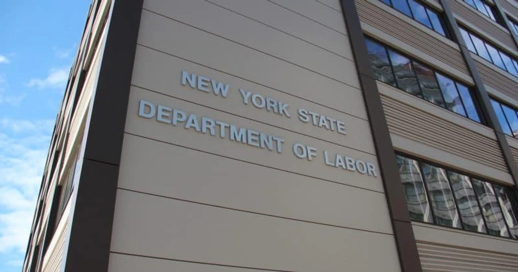 US Private Sector Job Growth Misses Expectations in June